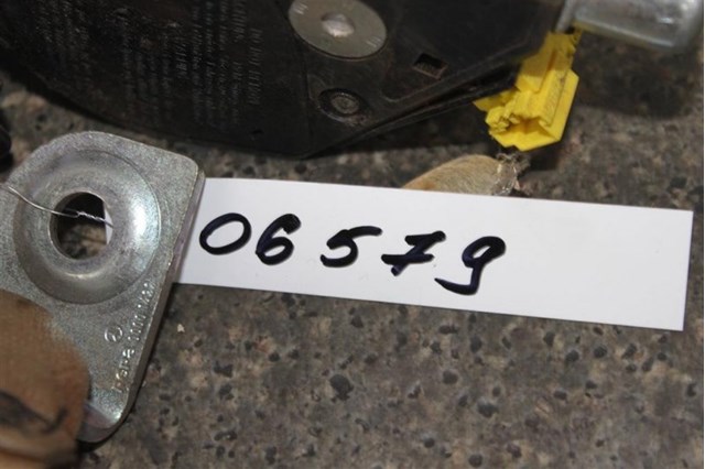 MERCEDES 2218600485 Ремень безопасности задний правый в наличии Черновцы