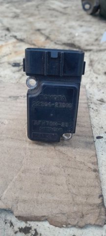 Датчик воздуха на впуске Toyota Corolla