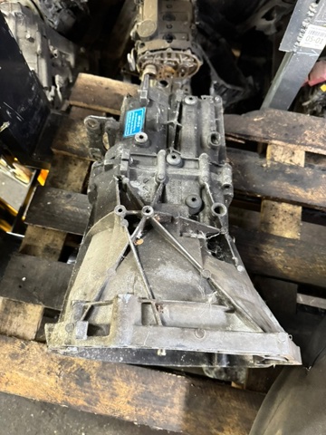 Механическая коробка переключения передач 23007533818 BMW