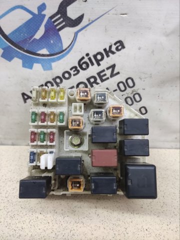 Блок предохранителей задний, салонный 24350EA00A NISSAN
