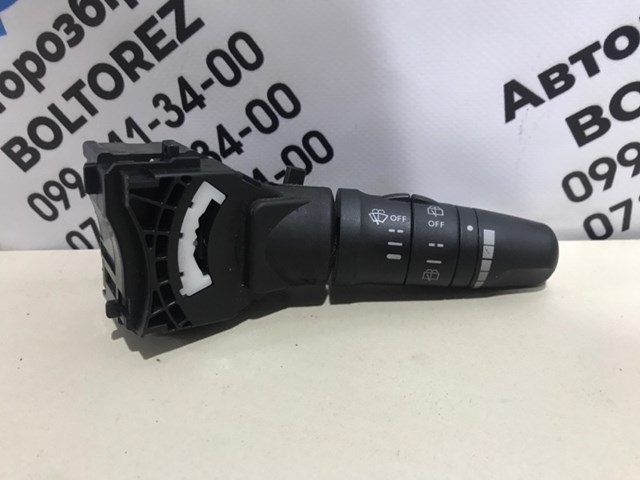Правый подрулевой переключатель  252608H705 NISSAN