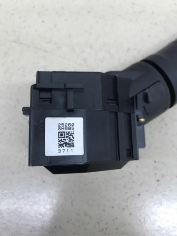NISSAN 252608H905 Переключатель подрулевой правый в наличии Тернополь