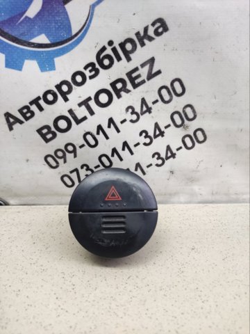 Кнопка включения аварийного сигнала 252908H300 NISSAN