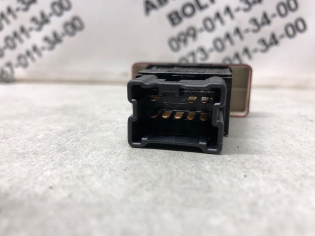 25290JG000 NISSAN Кнопка аварийки купить в Кривой Рог