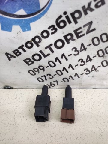 25320AX00E NISSAN Датчик включения стопсигнала купить в Кривой Рог