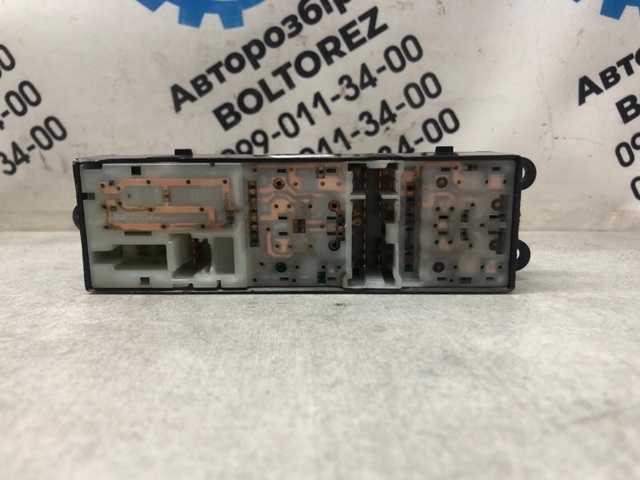 254018H701 NISSAN Кнопочный блок управления стеклоподъемником передний левый купить в Ровно