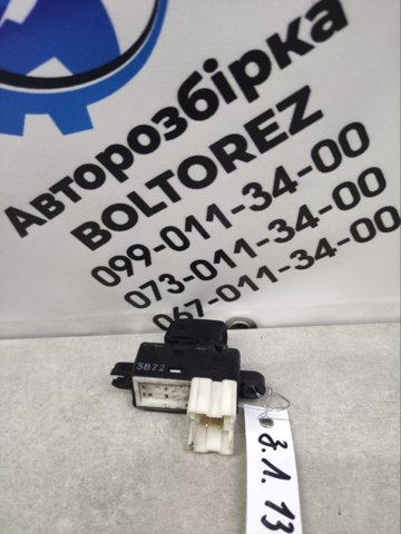 Кнопка подъемника задних стекол 25411AX600 NISSAN