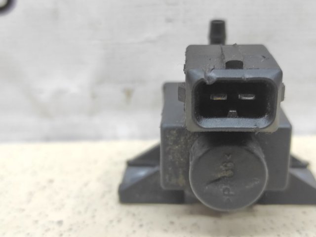 258600R010 Клапан соленоид регулирования заслонки EGR купить Львов