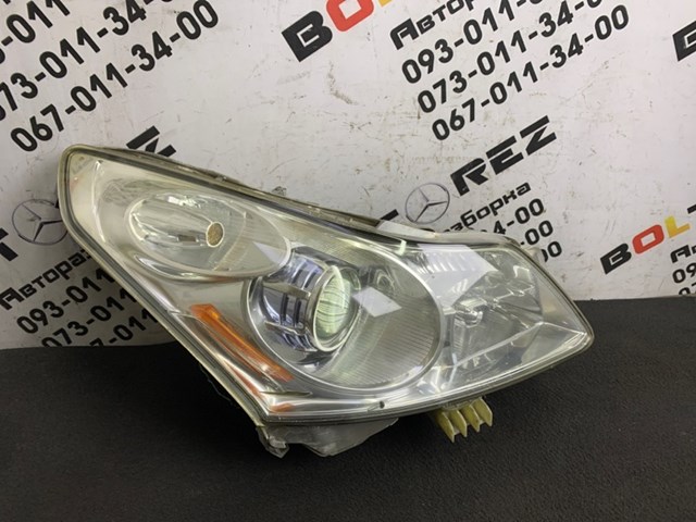 Фара правая 260101NM0C NISSAN