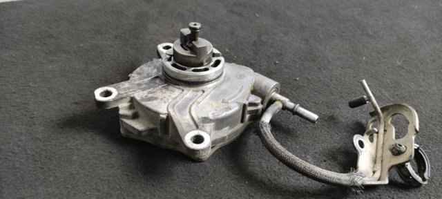 Насос вакуумный 293000W030 TOYOTA