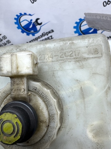 FORD 2T142C217AB Бачок главного тормозного цилиндра (тормозной жидкости) в наличии Днепр