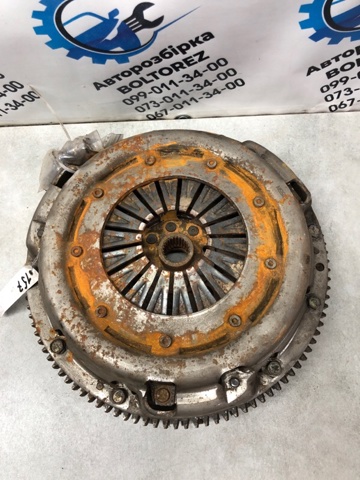 Корзина диска сцепления 30210EQ010 NISSAN