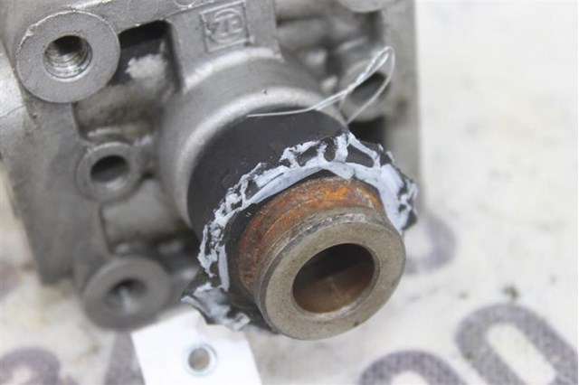 VOLVO 30665098 Насос гидроусилителя руля (ГУР) в наличии Украина