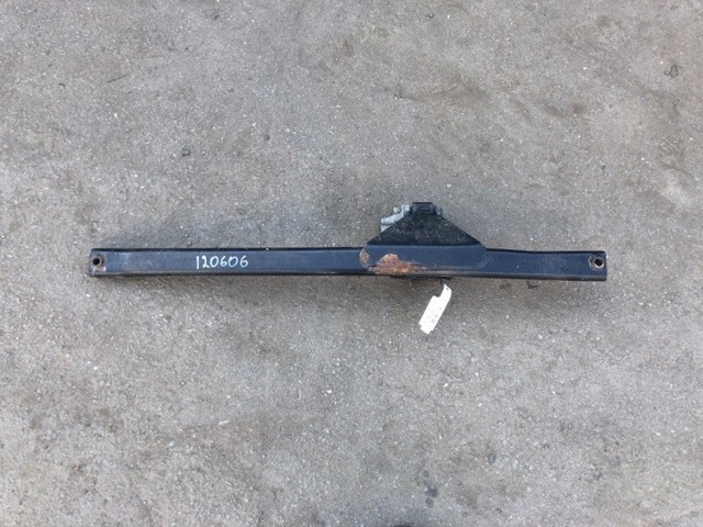 Крабобалка передней подвески 30671353 VOLVO