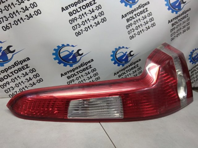 VOLVO 30678751 Фонарь задний правый в наличии Киев
