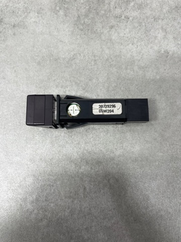 VOLVO 30739296 Кнопка аварийки в наличии Запорожье