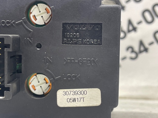 VOLVO 30739300 Переключатель света фар на "торпедо" в наличии Киев
