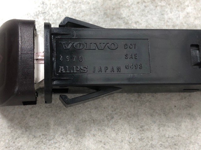 30739319 VOLVO Кнопка включения аварийного сигнала купить в Хмельницкий