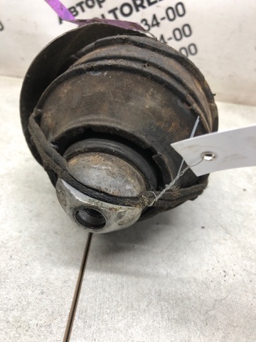 30748811 VOLVO Правая подушка двигателя купить в Черкассы