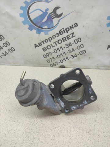 VOLVO 30784905 Петля двери задней левой в наличии Ужгород
