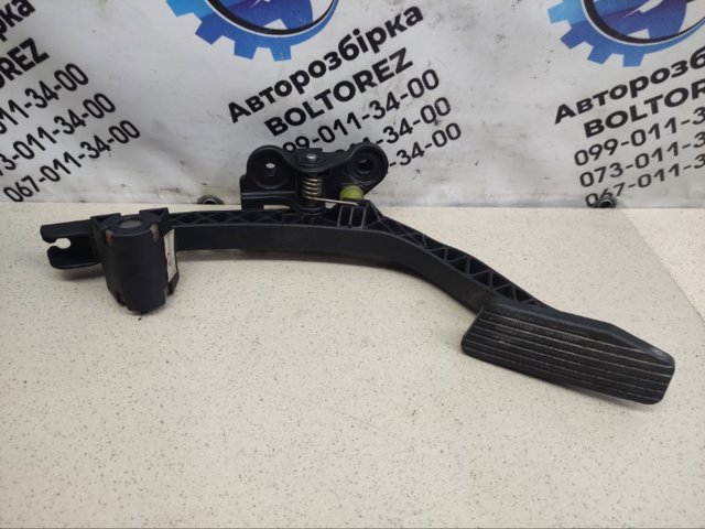 Педаль акселератора 327001F200 HYUNDAI