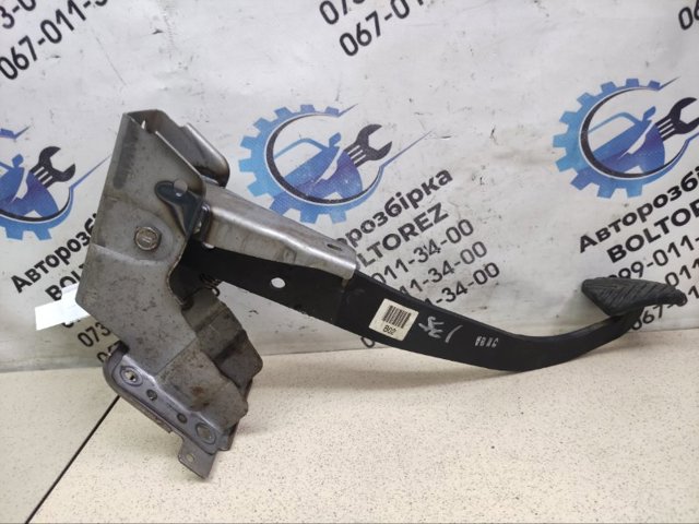 HYUNDAI 3281026000 Педаль тормоза в наличии Ирпень