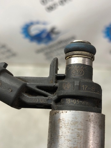 HYUNDAI 353102B130 Форсунка впрыска топлива в наличии Чернигов