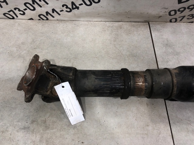 Вал карданный задний 3711060B40 TOYOTA