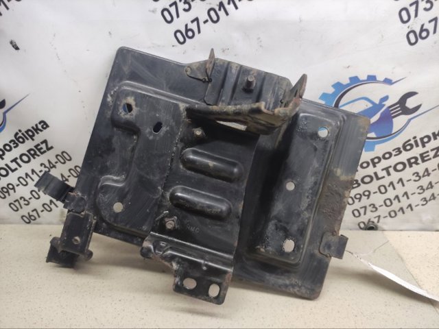 Подставка аккумулятора 371502E000 HYUNDAI