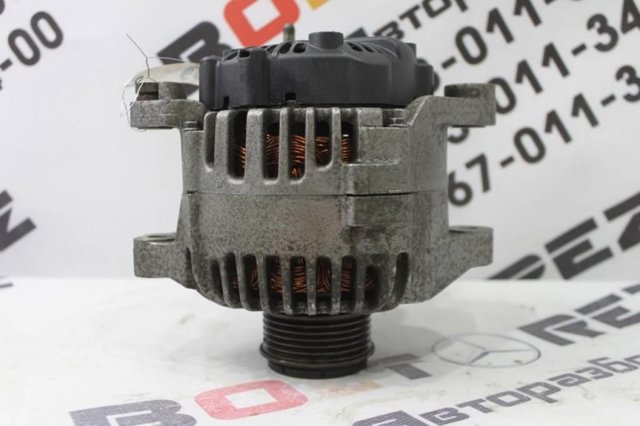 HYUNDAI 3730025201 Генератор в наличии Житомир