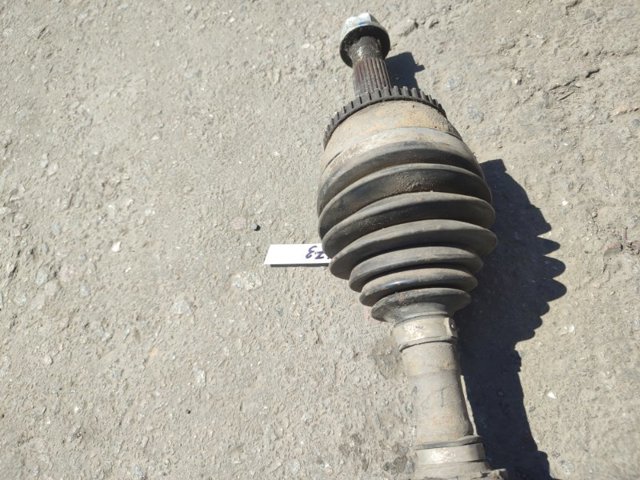 391008H710 NISSAN Полуось (привод) передняя правая купить в Черкассы