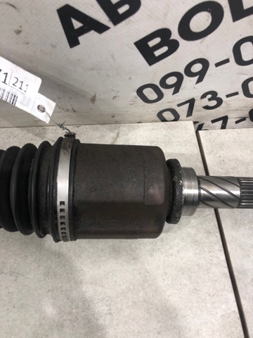 RENAULT 391016204R Левая полуось в наличии Харьков