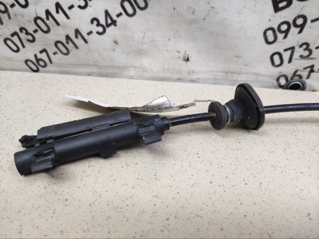 VAG 3B1823531D Трос открывания капота передний в наличии Львов