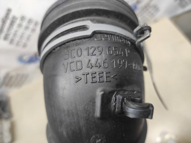 3C0129654 VAG Патрубок расходомера воздуха купить в Житомир