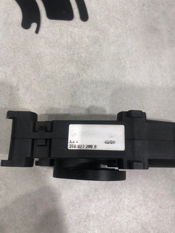 3T0827299B VAG Петля крышки багажника купить в Днепр