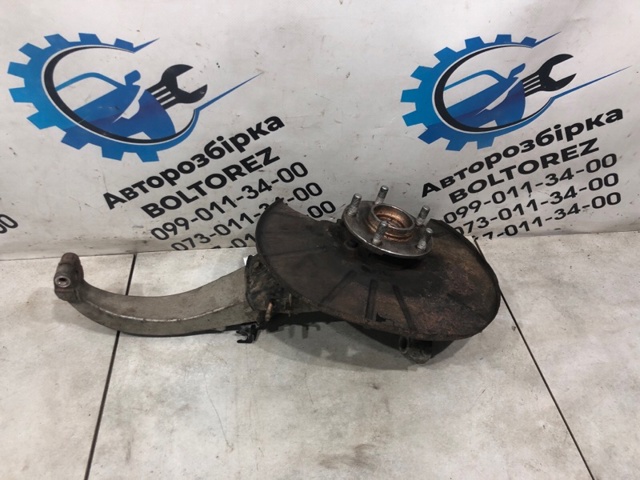 Цапфа передняя правая 400141CA0A NISSAN