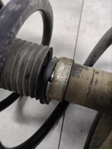 Стойка передняя левая 4060A173 MITSUBISHI