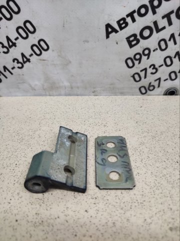 Петля задней правой двери 41528207938 BMW