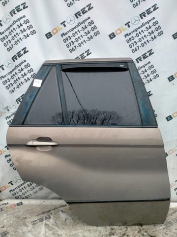 Задняя правая дверь 41528256828 BMW