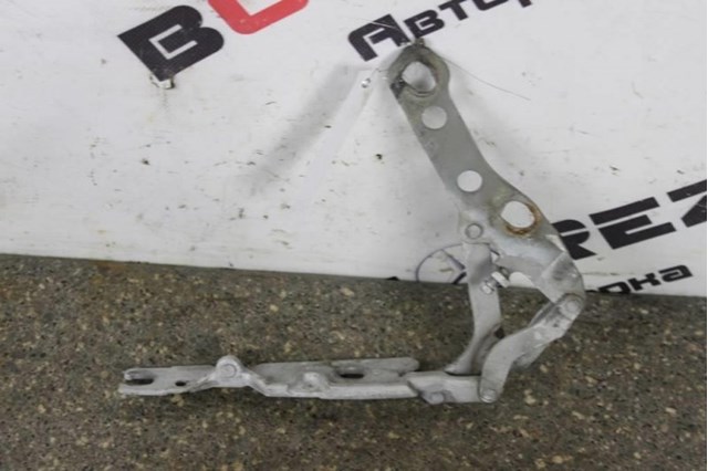 41617028577 BMW Петля капота левая купить в Чернигов