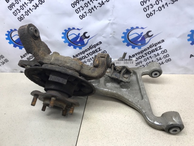 Цапфа - поворотный кулак задний, правый 43018CG000 NISSAN