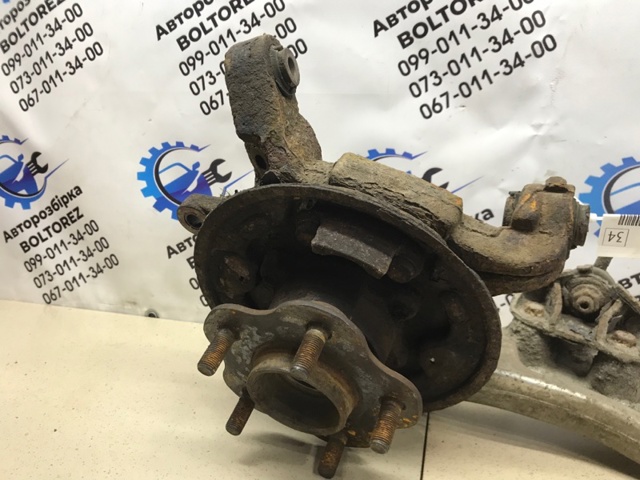 NISSAN 43018CG000 Цапфа задняя правая в наличии Винница