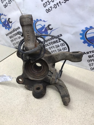 4321142060 TOYOTA Цапфа передняя правая купить в Кривой Рог