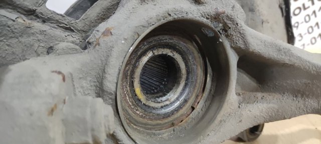 TOYOTA 4321258020 Цапфа (поворотный кулак) передний левый в наличии Украина
