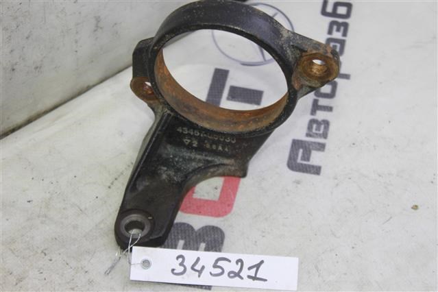 Опора подвесного подшипника передней полуоси 4345705030 TOYOTA