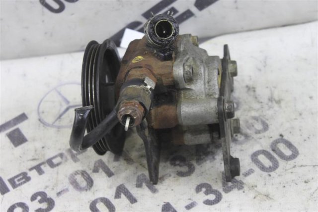 TOYOTA 4432007010 Насос ГУР в наличии Днепр
