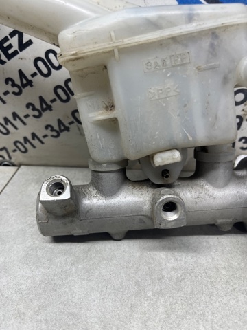NISSAN 460109H087 Цилиндр тормозной главный в наличии Харьков