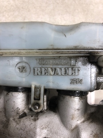 RENAULT 460115826R Цилиндр тормозной главный в наличии Житомир