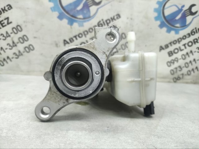 RENAULT 460117726R Цилиндр тормозной главный в наличии Сумы