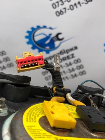 FORD 4637764 Подушка безопасности (AIRBAG) водительская в наличии Черновцы